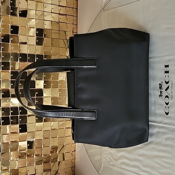 Coach Handbags - Coach Vintage 7400Twill & Leather Satchel